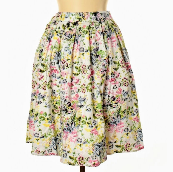Spring Skirt! - Picture 2 of 3
